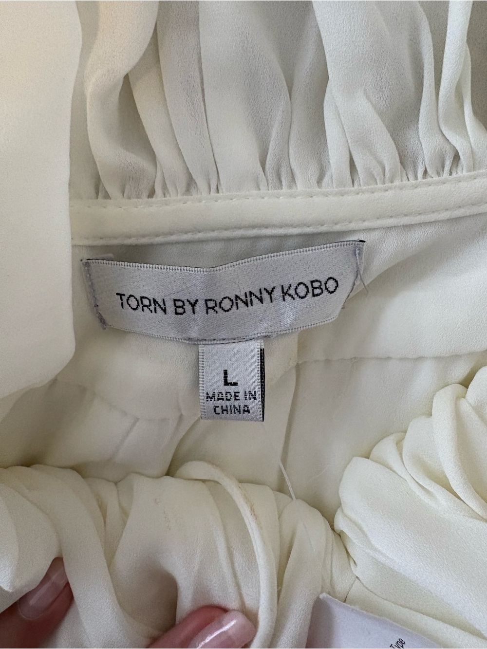 Torn by Ronny Kobo Ivory Ruffle Blouse – Size Large - Picture 6 of 6